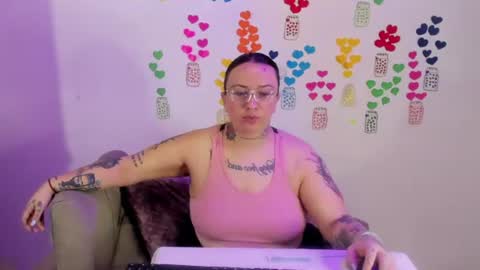 mia red hair molly short hair online show from 06/29/26, 11:05