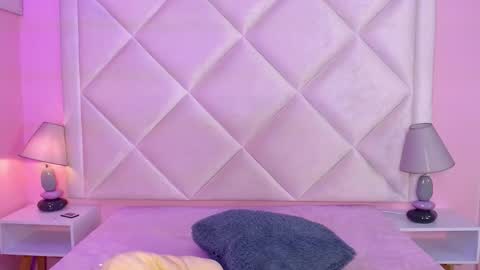 Alexandra online show from 10/23/25, 11:31