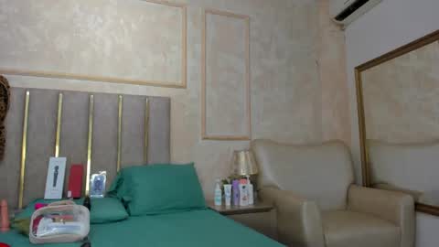 Miaasummer online show from 05/09/26, 11:26
