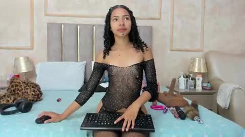 Miaasummer online show from 07/23/26, 03:43