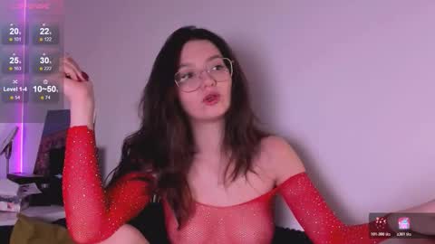 Snapshot of miabellee_ chatting on 01/15/26, 11:08 mia online show from 01/15/26, 11:08