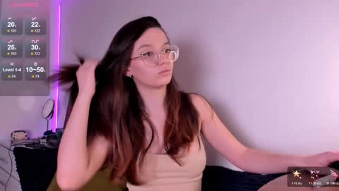 Snapshot of miabellee_ chatting on 02/09/26, 06:06 mia online show from 02/09/26, 06:06