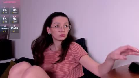 Snapshot of miabellee_ chatting on 03/12/26, 09:10 mia online show from 03/12/26, 09:10