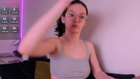 Snapshot of miabellee_ chatting on 05/01/26, 09:41 mia online show from 05/01/26, 09:41