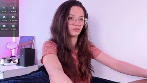 Snapshot of miabellee_ chatting on 06/12/26, 06:45 mia online show from 06/12/26, 06:45