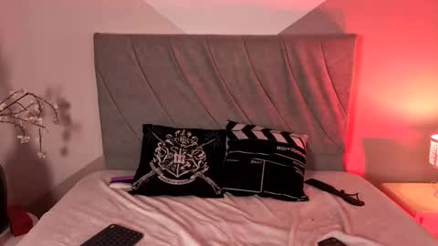 Snapshot of miablack_k chatting on 10/10/25, 09:47 miablack_k online show from 10/10/25, 09:47