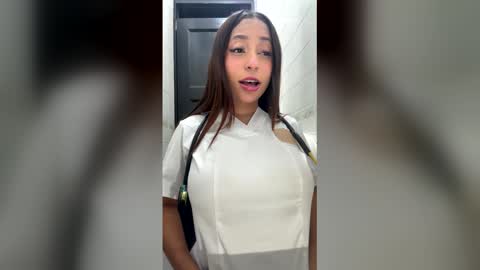 Mia Camille online show from 05/09/26, 10:04