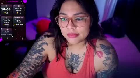 Mia online show from 02/04/26, 01:33