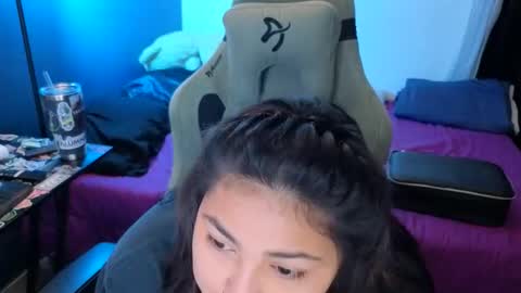 Mia online show from 06/11/26, 02:00