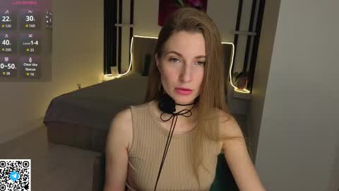 Mia online show from 09/10/25, 08:14