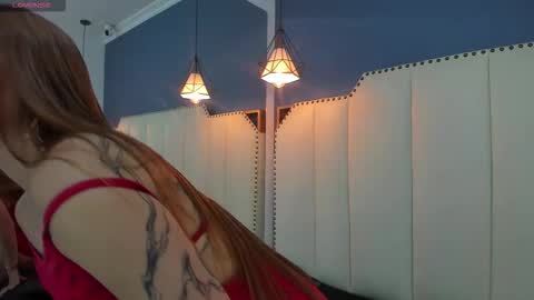Snapshot of miacassel chatting on 10/21/25, 11:55 MiaCassel online show from 10/21/25, 11:55