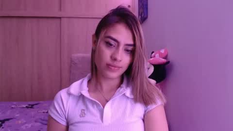 Miia  online show from 12/13/25, 09:53