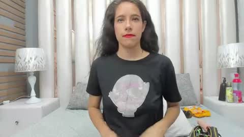 MiaCours online show from 06/20/26, 01:58