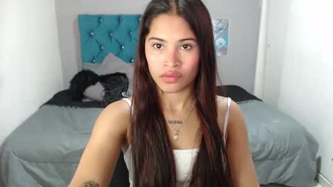 Snapshot of miacumgirl chatting on 02/23/26, 02:36 miacumgirl online show from 02/23/26, 02:36