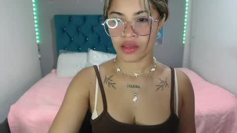 Snapshot of miacumgirl chatting on 05/28/26, 12:13 miacumgirl online show from 05/28/26, 12:13