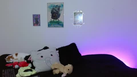 Snapshot of miadavisxx chatting on 04/14/26, 09:32 Mia david online show from 04/14/26, 09:32