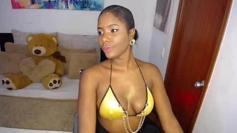 Snapshot of miaderail chatting on 04/19/26, 02:55 Sofi online show from 04/19/26, 02:55
