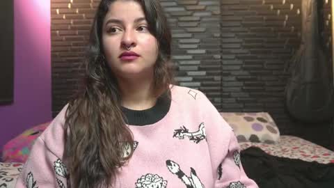 Snapshot of miadimota chatting on 11/04/25, 04:00 Mia online show from 11/04/25, 04:00