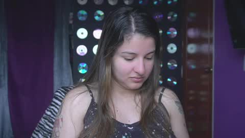 Mia online show from 05/03/26, 03:18