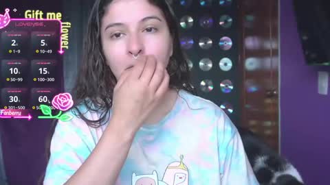 Mia online show from 06/07/26, 07:28