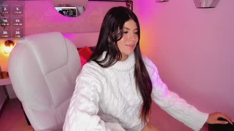 Snapshot of miadlucca chatting on 01/26/25, 02:30 Mia online show from 01/26/25, 02:30