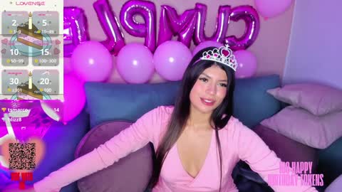 Snapshot of miadlucca chatting on 02/06/25, 11:04 Mia online show from 02/06/25, 11:04