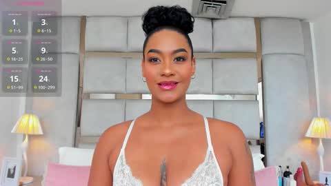 Snapshot of miaebony_ chatting on 11/17/25, 08:36 Call me Mia online show from 11/17/25, 08:36