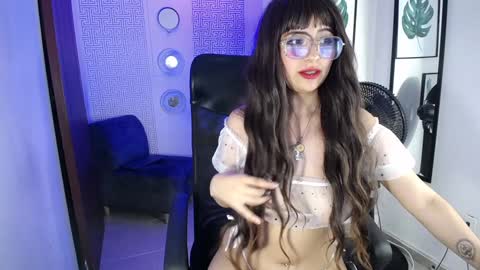 Mia online show from 12/10/24, 08:27