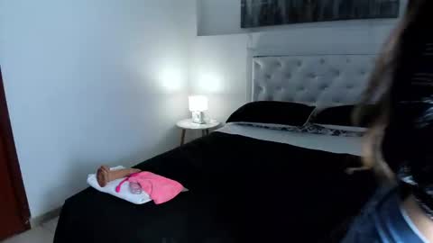 Mia online show from 02/13/25, 02:09