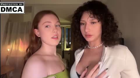 Mia online show from 06/12/26, 10:19