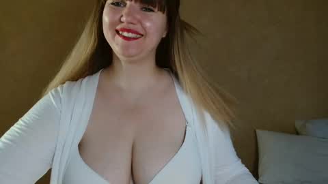 MiaFoxisJa online show from 09/25/25, 02:15