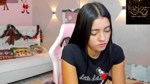 Mia Gomez online show from 01/04/25, 01:21