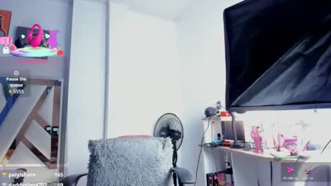 Snapshot of miagrey7 chatting on 07/28/26, 07:39 Mia online show from 07/28/26, 07:39