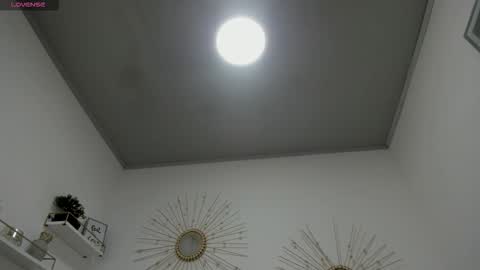 Miah Collins online show from 09/24/25, 07:28