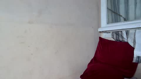 miah_land online show from 02/17/25, 12:59