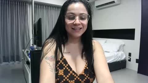 Ms Mia  Owner Of  Your Mind online show from 02/27/25, 02:42