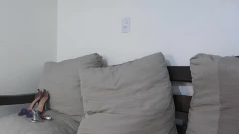 Ms Mia  Owner Of  Your Mind online show from 10/01/25, 10:38