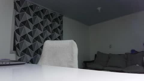 Ms Mia  Owner Of  Your Mind online show from 11/05/25, 06:52