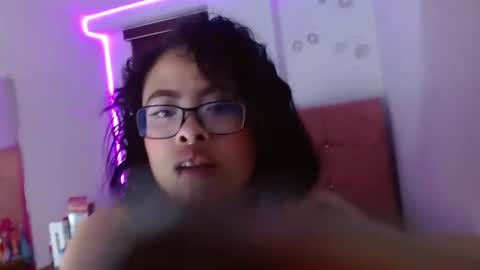 MIA VELEZ online show from 01/06/25, 01:53