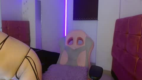 MIA VELEZ online show from 01/10/25, 03:18