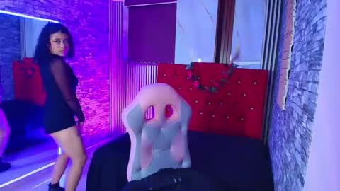 MIA VELEZ online show from 11/06/25, 03:07