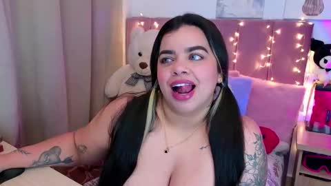 Snapshot of miahjoness chatting on 11/07/25, 01:16 Miah Joness online show from 11/07/25, 01:16