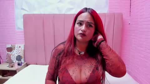 Snapshot of miahott303av chatting on 10/21/25, 02:12 miahott303av online show from 10/21/25, 02:12