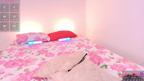 miajones5 online show from 09/12/25, 04:23