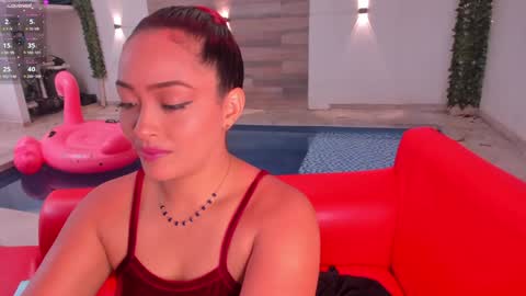 Mia Jonsonn online show from 02/02/25, 02:45