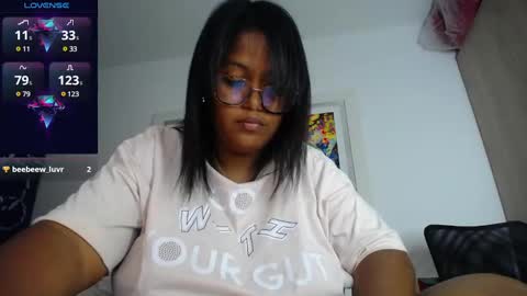 miajoseph_ online show from 01/22/25, 08:51