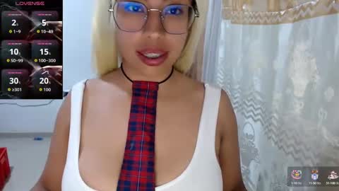 Emma online show from 10/10/25, 03:38