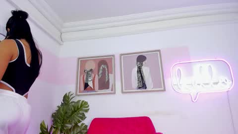 Mia Khalifa online show from 12/02/25, 03:34