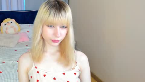 Snapshot of miakimiko chatting on 05/03/26, 02:28 miakimiko online show from 05/03/26, 02:28