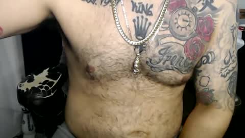 Snapshot of miaking chatting on 03/02/25, 04:17 Mark online show from 03/02/25, 04:17